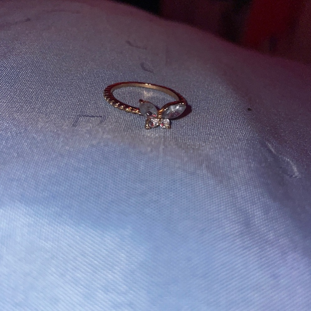Rings - Picture 5 of 10